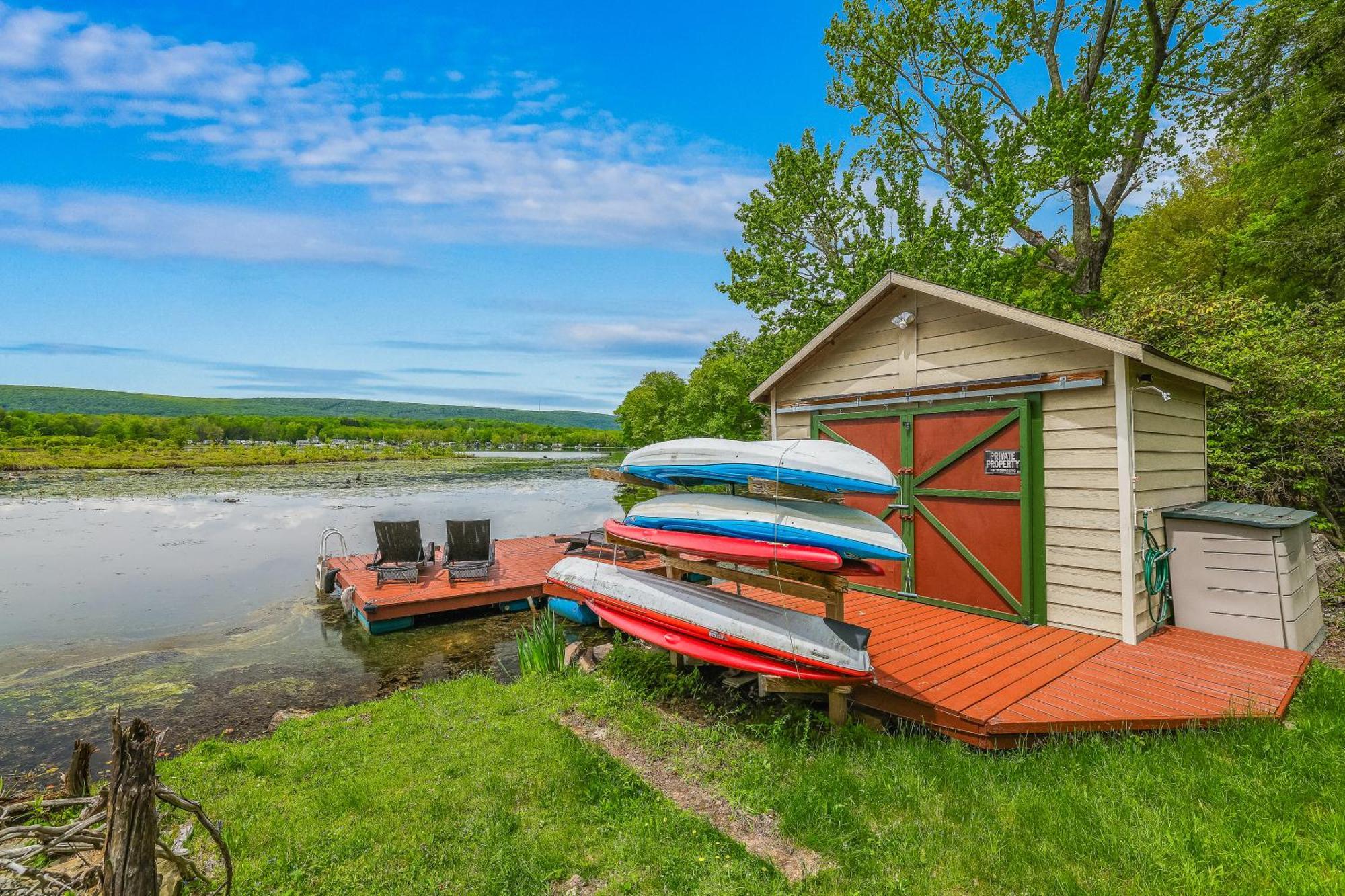 Lakefront A-Frame, Dock, Kayaks, Fire Place Lake Ariel Εξωτερικό φωτογραφία
