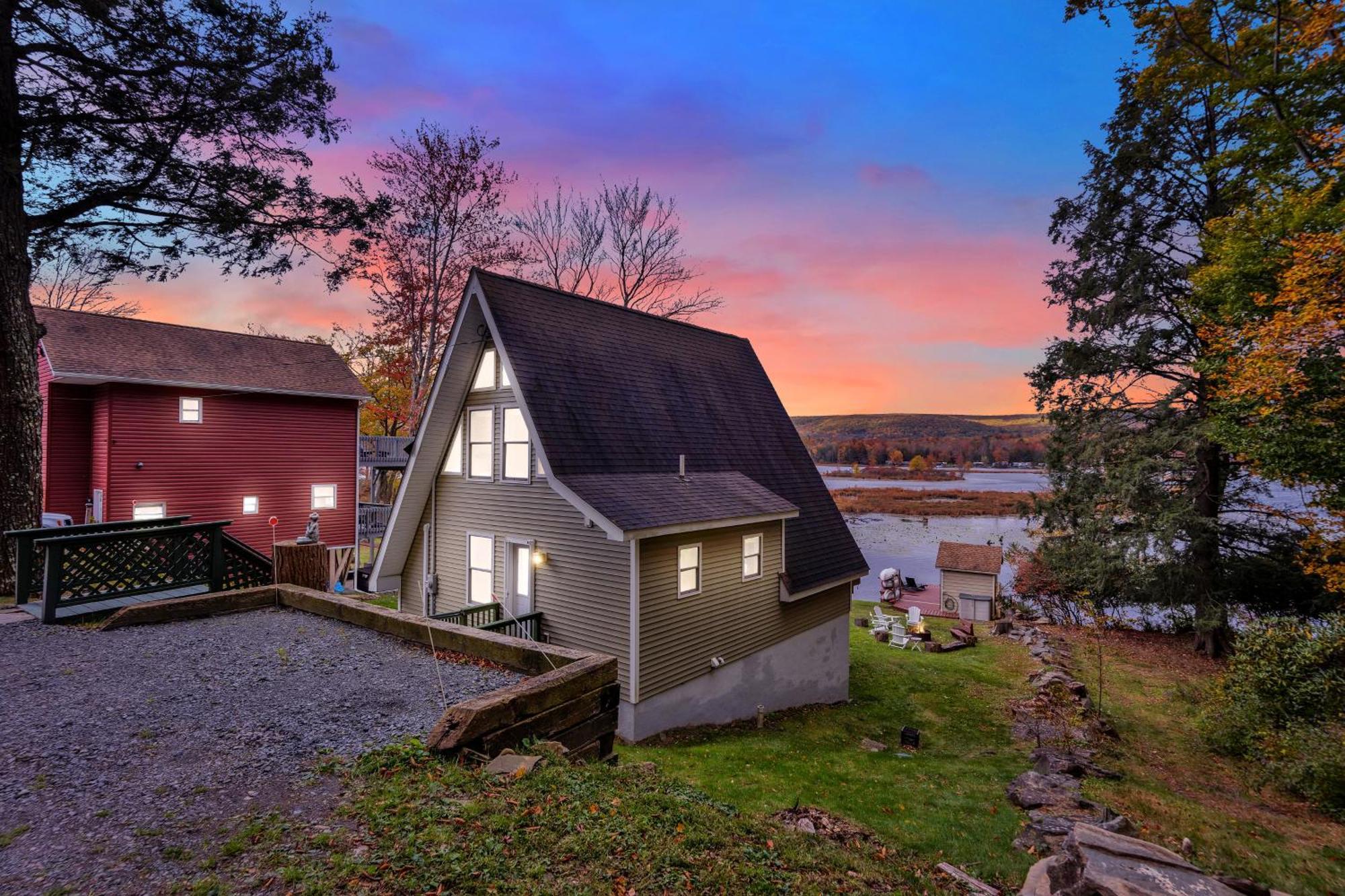 Lakefront A-Frame, Dock, Kayaks, Fire Place Lake Ariel Εξωτερικό φωτογραφία